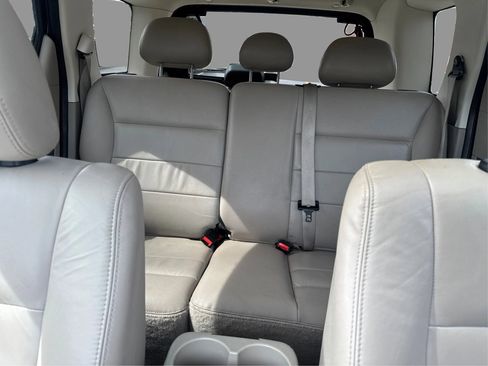 Used 2009 Ford Escape 4WD Hybrid image 17