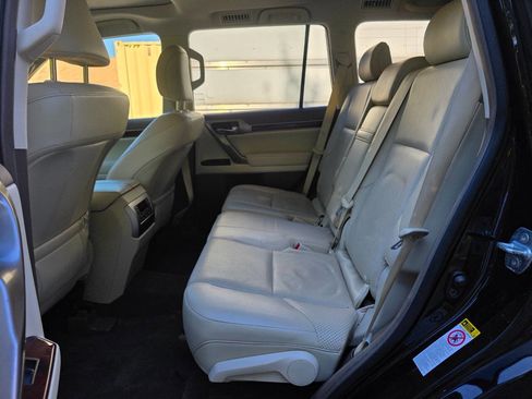 Used 2013 Lexus GX 460 image 29