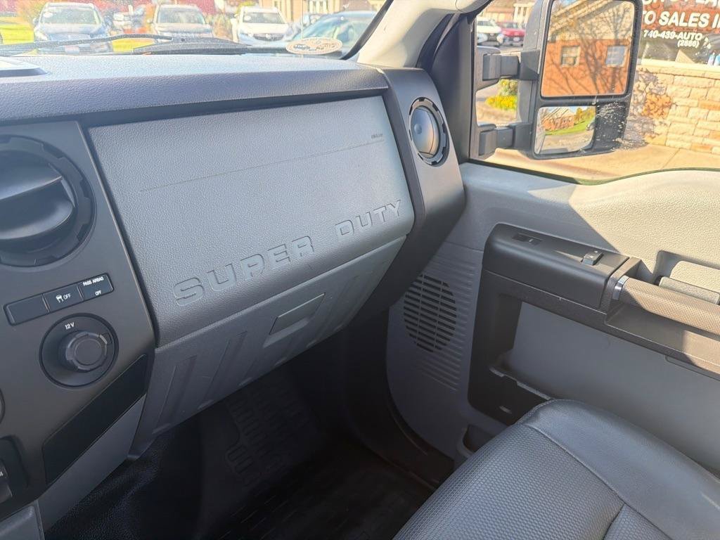 Used 2015 Ford F250 XL w/ Power Equipment Group AWD/4WD image 14