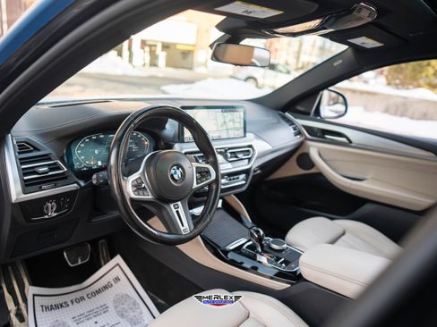 Used 2022 BMW X4 M40i w/ Premium Package image 9