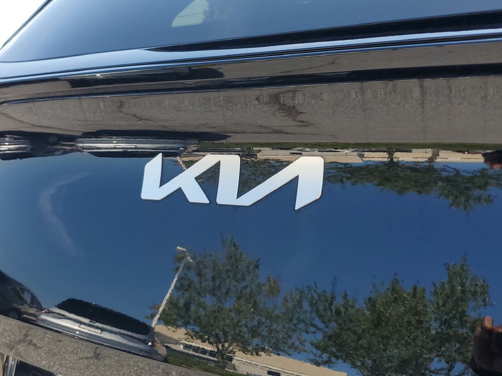 Used 2023 Kia Sportage SX FWD image 9