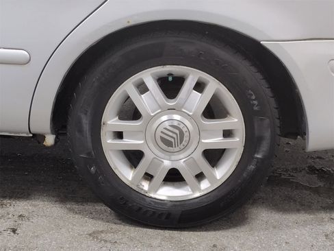 Used 2005 Mercury Sable LS image 14