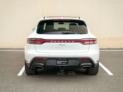Used 2025 Porsche Macan image 7
