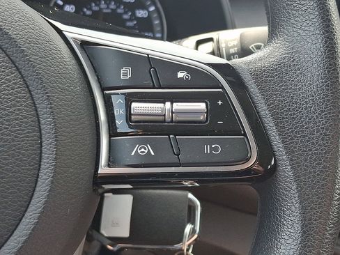 Used 2024 Kia Forte LXS image 23