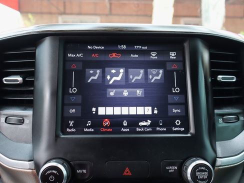 Used 2020 RAM 1500 Laramie image 31