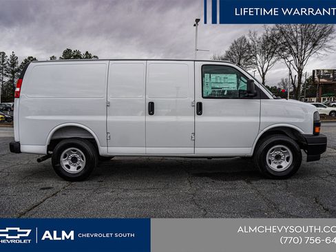 New 2025 Chevrolet Express 2500 w/ Driver Convenience Package RWD image 10