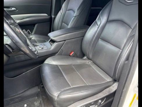 Used 2020 Cadillac XT4 Premium Luxury AWD/4WD image 5
