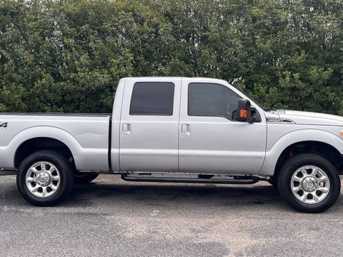Used 2016 Ford F250 Lariat w/ Lariat Interior Package AWD/4WD image 9
