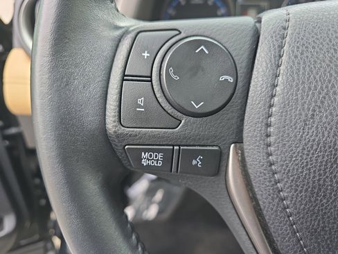 Used 2017 Toyota RAV4 XLE image 21