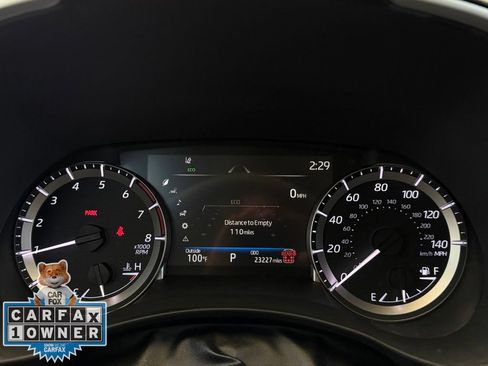 Used 2024 Toyota Highlander XLE FWD image 13