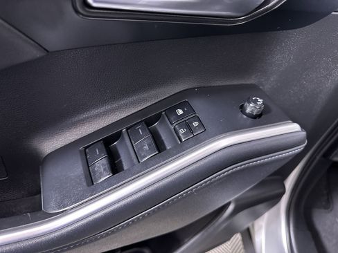 Used 2022 Toyota Highlander XLE image 60