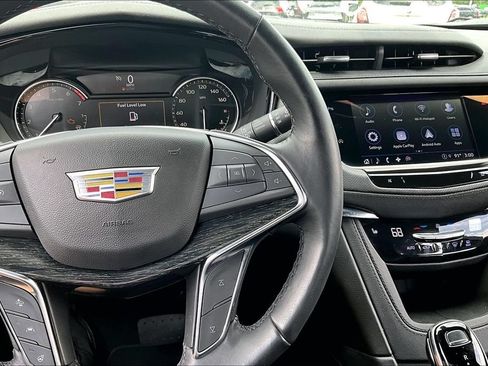 Certified 2022 Cadillac XT5 Premium Luxury FWD image 21