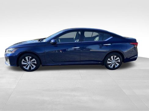 Used 2023 Nissan Altima 2.5 S image 6