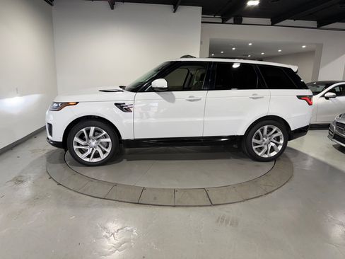 Used 2018 Land Rover Range Rover Sport HSE image 16
