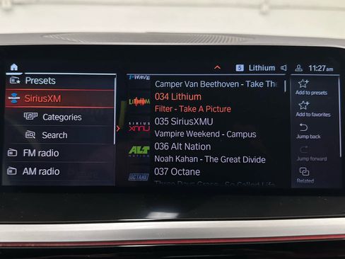 Used 2024 BMW Z4 M40i w/ Premium Package image 31