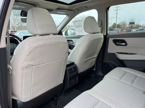 New 2026 Nissan Rogue SV image 34