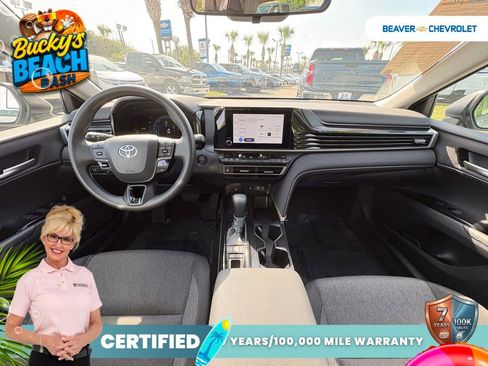 Used 2025 Toyota Camry LE FWD image 21