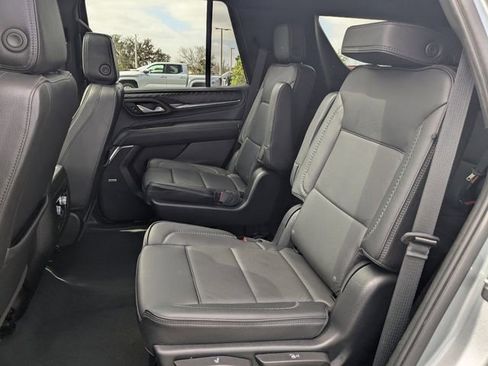 Used 2023 GMC Yukon Denali AWD/4WD image 12