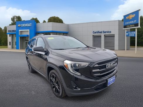 Used 2020 GMC Terrain SLT w/ Preferred Package image 2