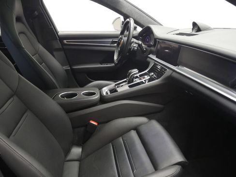 Certified 2022 Porsche Panamera GTS AWD/4WD image 23