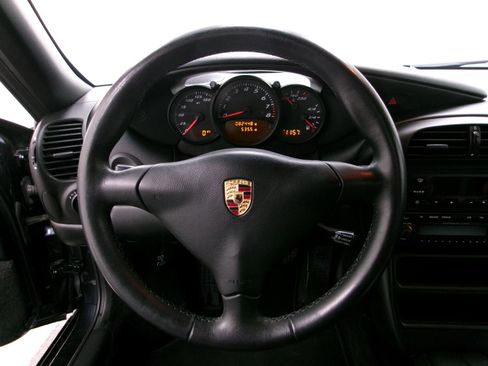 Used 2004 Porsche Boxster RWD image 5