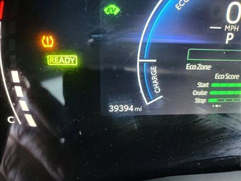 Used 2025 Toyota Camry LE image 18