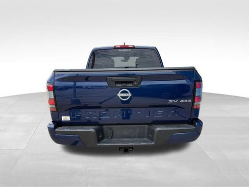 Used 2023 Nissan Frontier SV w/ Tow Package AWD/4WD image 6