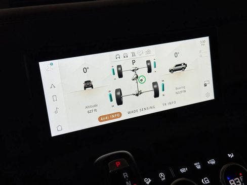 Used 2022 Land Rover Defender 110 S image 33