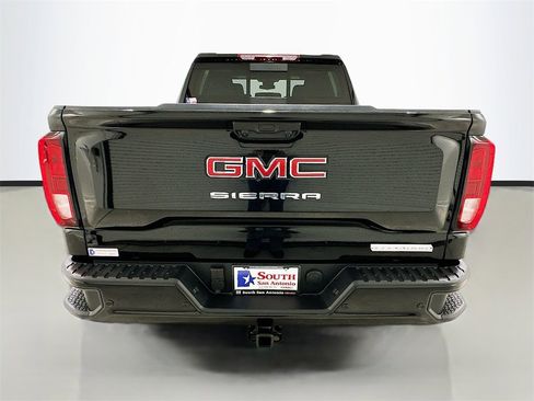 New 2026 GMC Sierra 1500 Elevation image 6