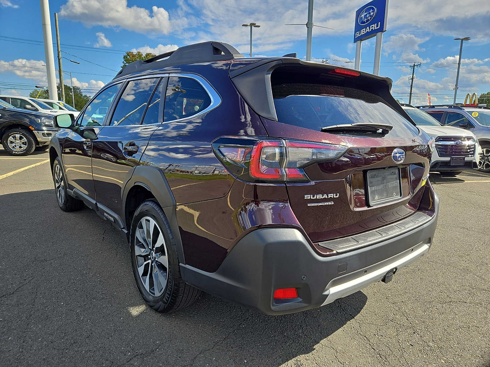 Used 2024 Subaru Outback Limited AWD/4WD image 4