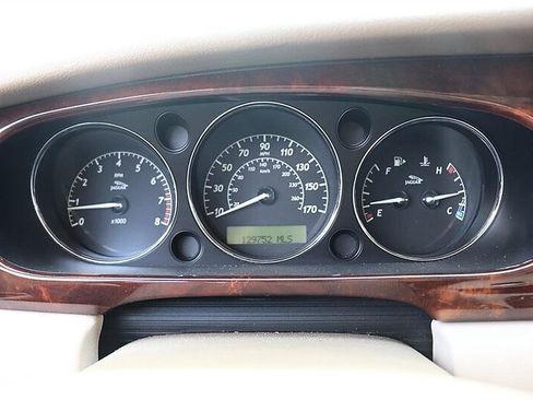 Used 2004 Jaguar XJ8 RWD image 22