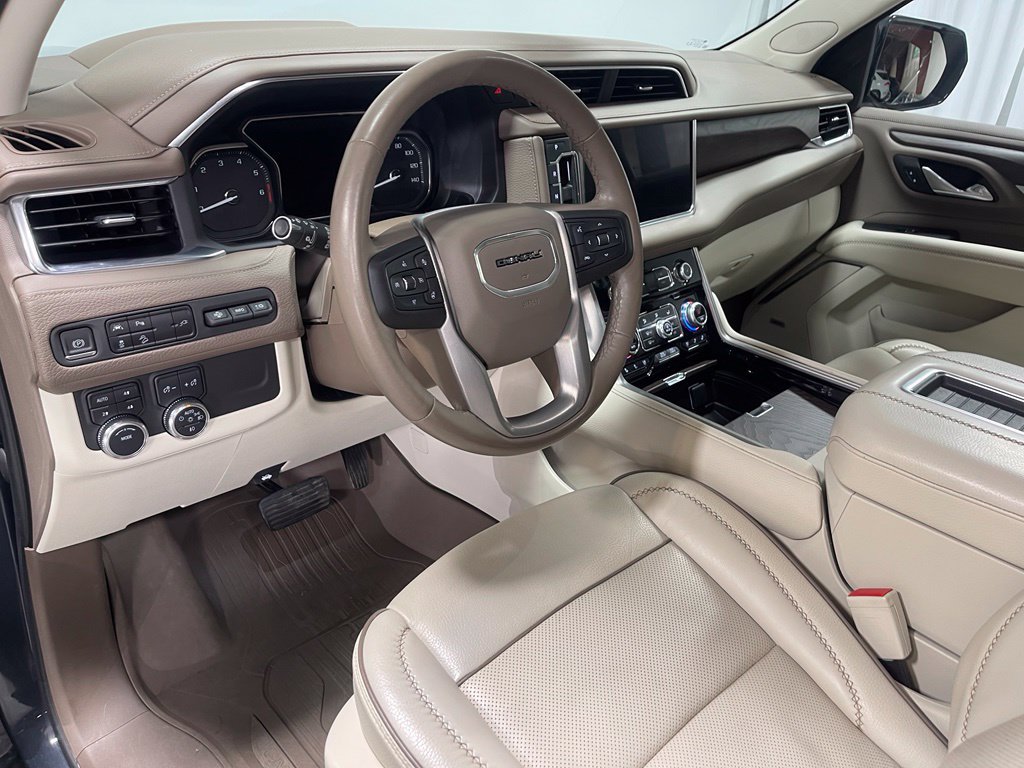 Used 2021 GMC Yukon Denali w/ LPO, Illumination Package AWD/4WD image 21