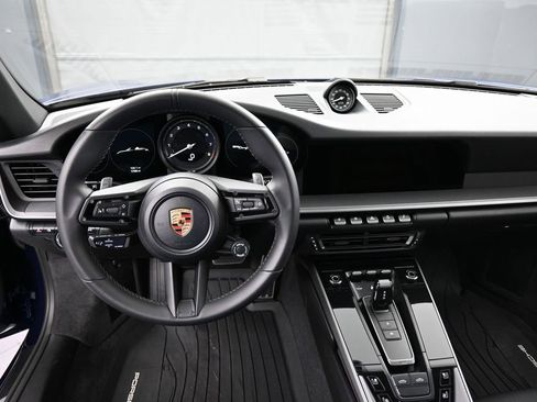 Certified 2024 Porsche 911 Targa 4S AWD/4WD image 19