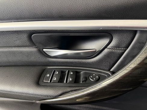 Used 2018 BMW 330i xDrive Sedan AWD/4WD image 18