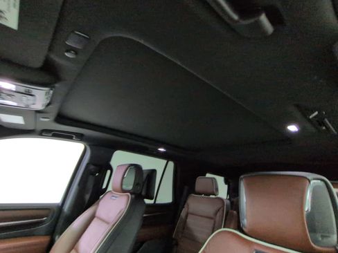 Used 2024 GMC Yukon Denali Ultimate image 19