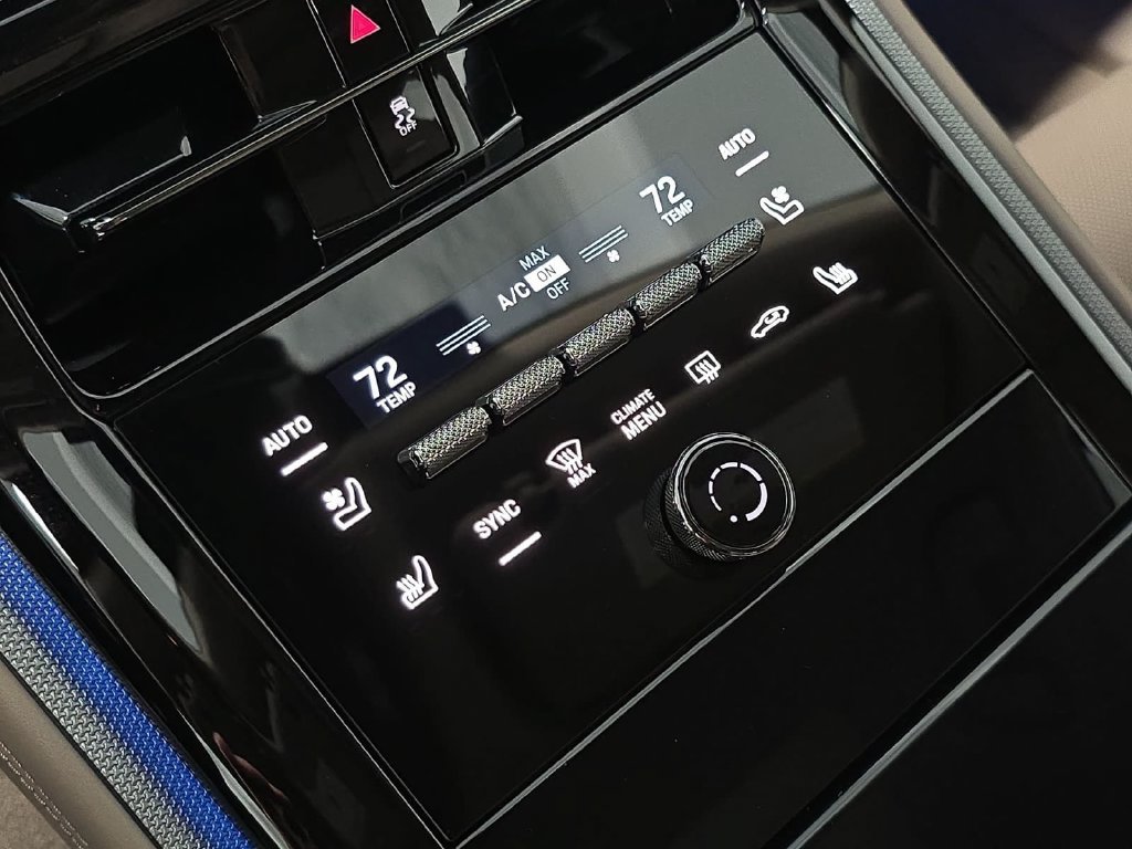 Certified 2026 Porsche Panamera 4 E-Hybrid AWD/4WD image 19