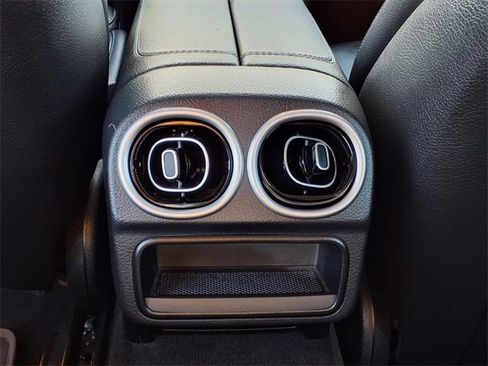 Used 2022 Mercedes-Benz C 300 C 300 image 11