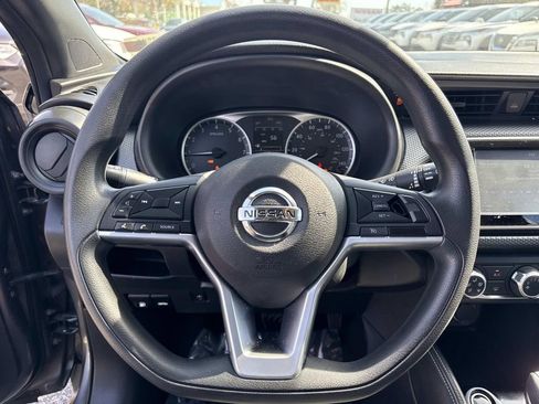 Used 2019 Nissan Kicks S w/ Exterior Package image 24
