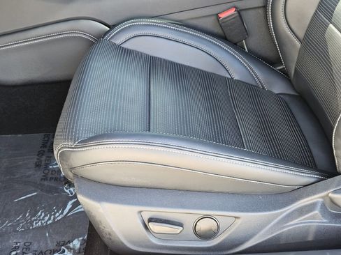 Used 2024 Ford Mustang GT Premium image 29