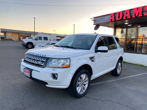 Used 2013 Land Rover LR2 HSE AWD/4WD image 7