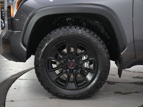 Used 2023 Toyota Tundra Limited w/ TRD Off-Road Package AWD/4WD image 31