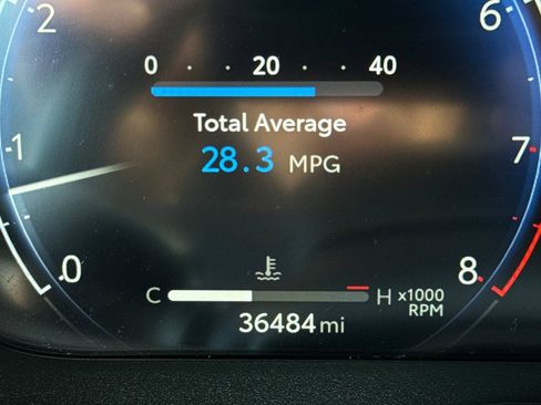 Used 2025 Toyota RAV4 Limited FWD image 28