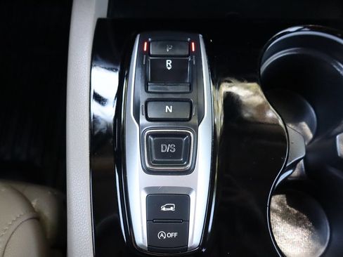 Used 2019 Honda Pilot Touring image 39