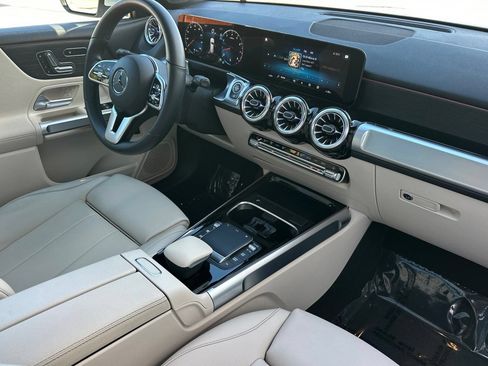 Certified 2023 Mercedes-Benz GLB 250 image 20