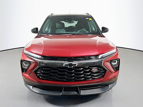 Used 2025 Chevrolet TrailBlazer RS w/ Convenience Package AWD/4WD image 2