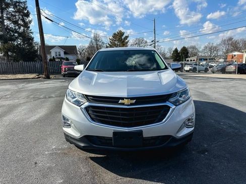 Used 2020 Chevrolet Equinox LT image 2