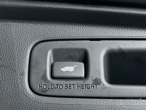 Used 2025 Honda CR-V EX-L image 30