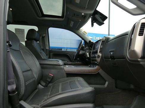 Used 2017 GMC Sierra 1500 Denali w/ Denali Ultimate Package AWD/4WD image 13