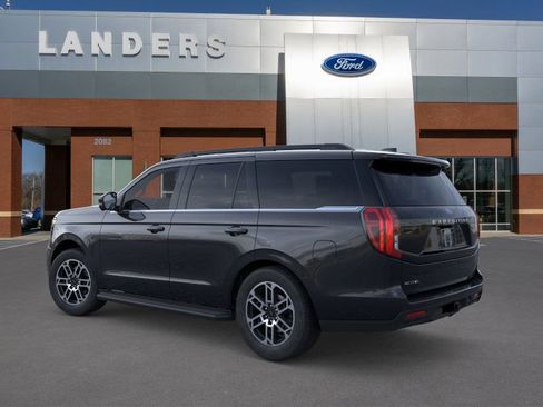 New 2025 Ford Expedition Active image 4