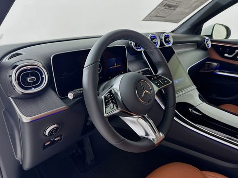 New 2026 Mercedes-Benz GLC 300 image 10